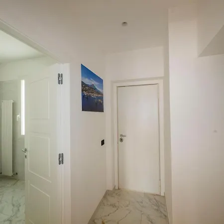 Exclusive Bb Rosa 3*